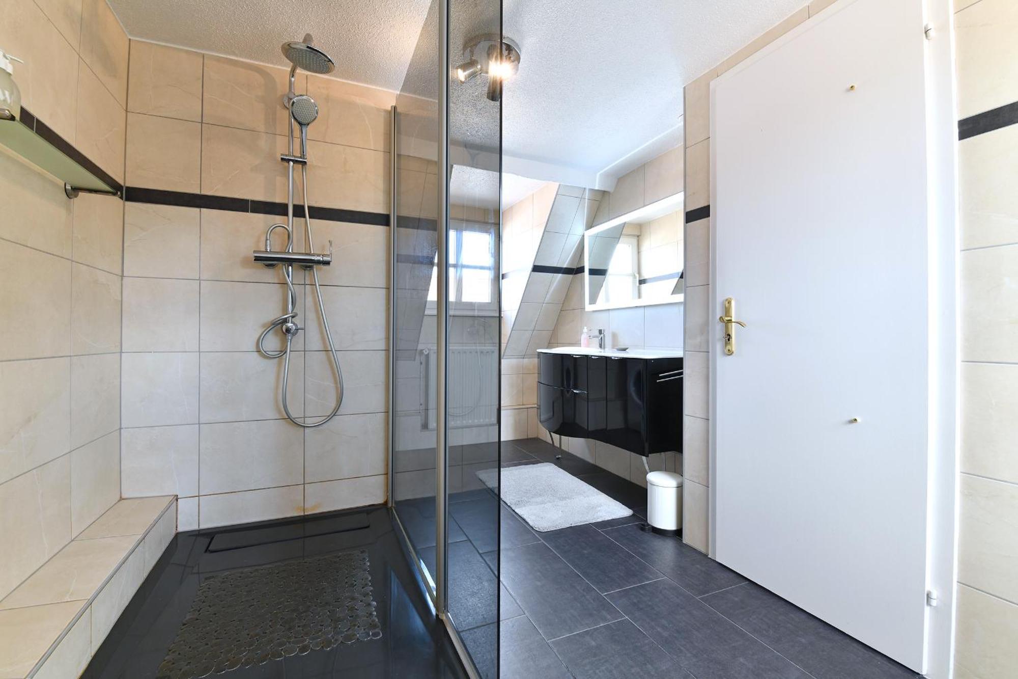 Romantique Appartement Fly Me To The Moon Colmar Esterno foto